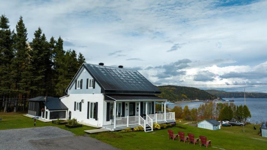 Les Chalets De La Colline Inc Baie-Sainte-Catherine Exterior foto